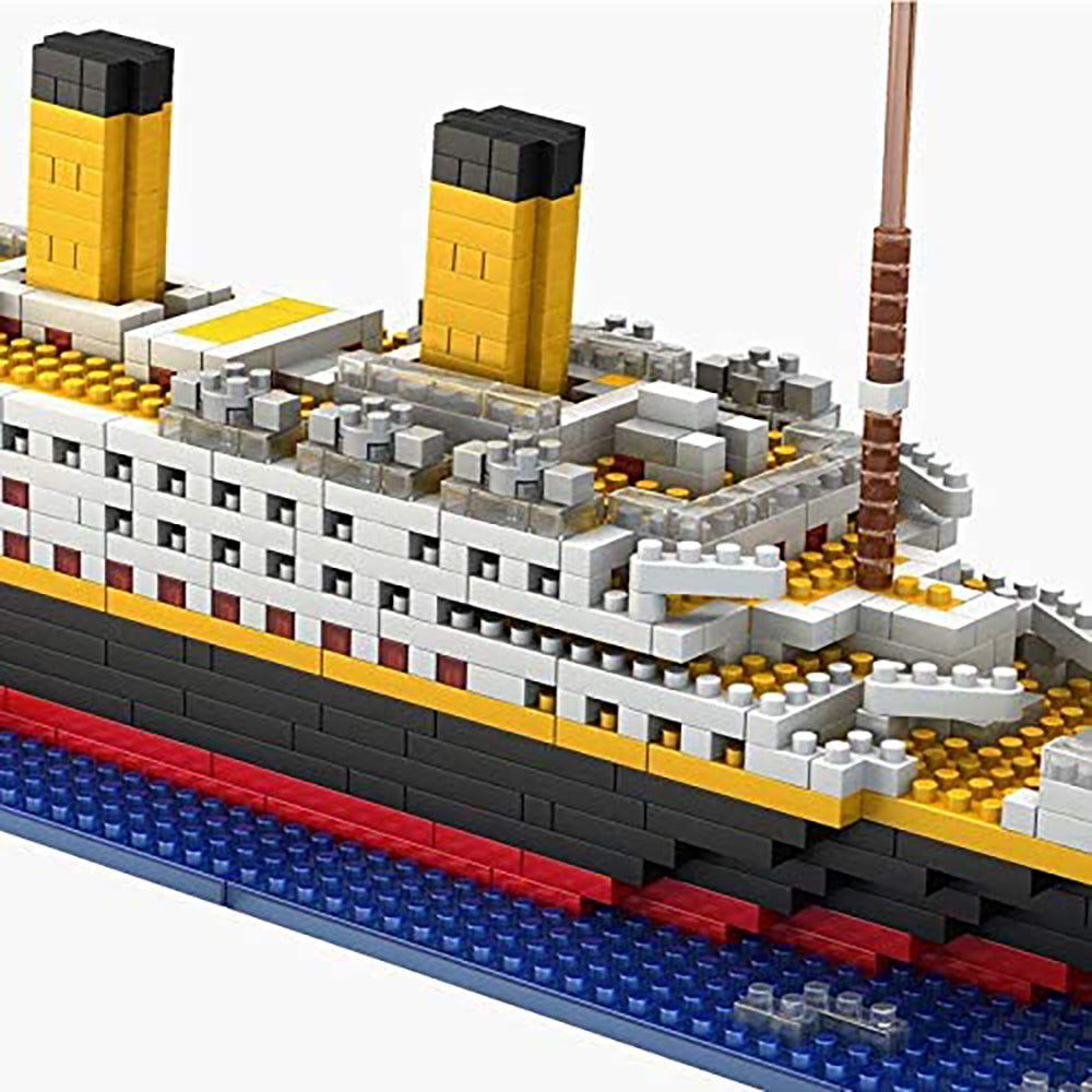 dOvOb Micro Mini Blocks Titanic Model Building Set with 2 Figure, 1872 Piece Mini Bricks Toy, Gift for Adults and Kids